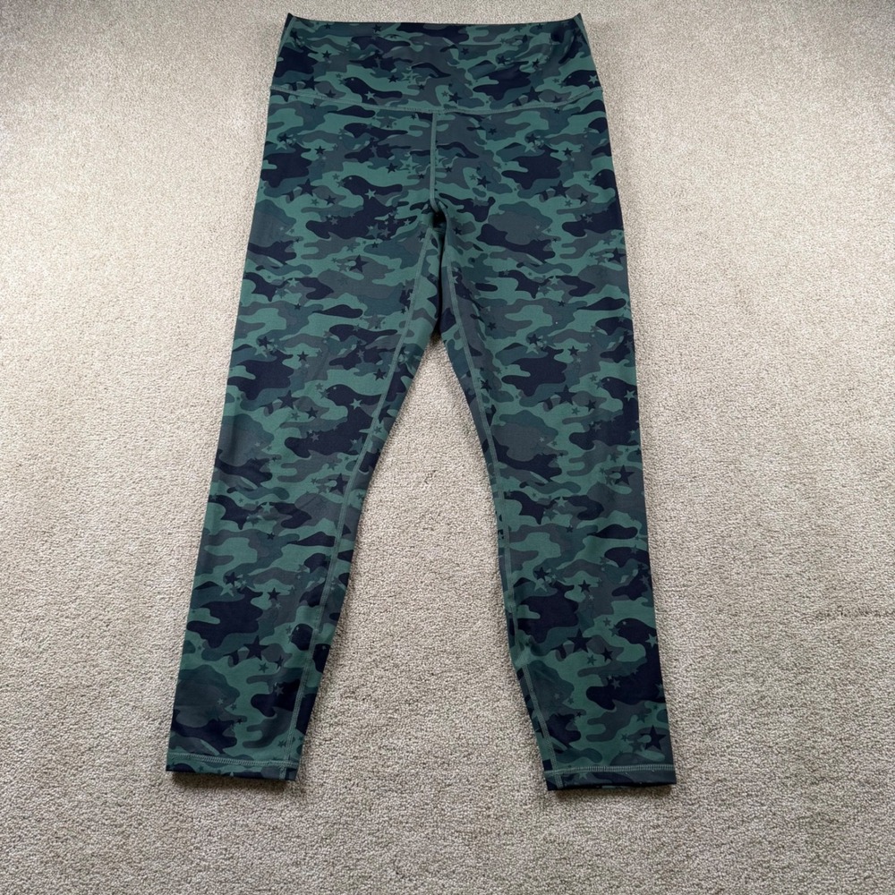 Fabletics Green Camo Star Print High Waisted Leggings Size Large 7/8 Length